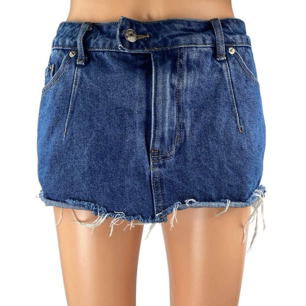 Edikted Women's Blue Frayed Raw Hem Distressed Mini Denin Jeans Skirt Skort Sz L